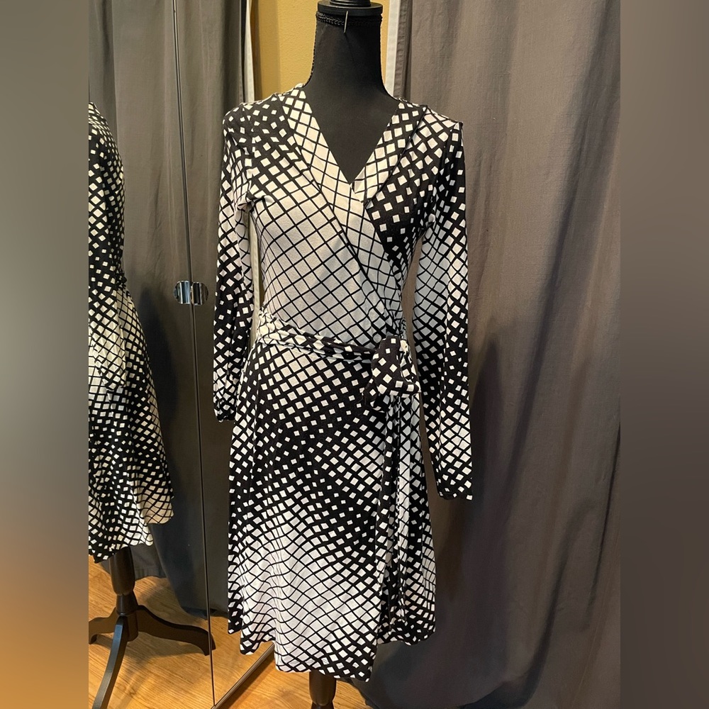 Optical graphic wrap dress from Banana Republic